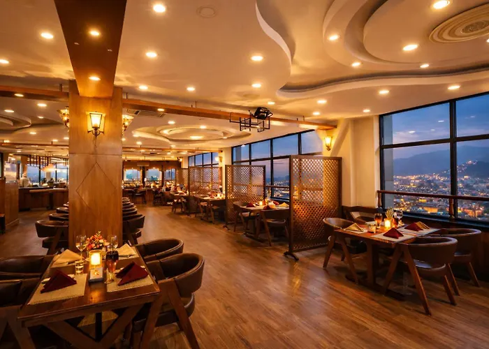 Drishya And Rooftop Restaurant - 360 View Of Katmandú